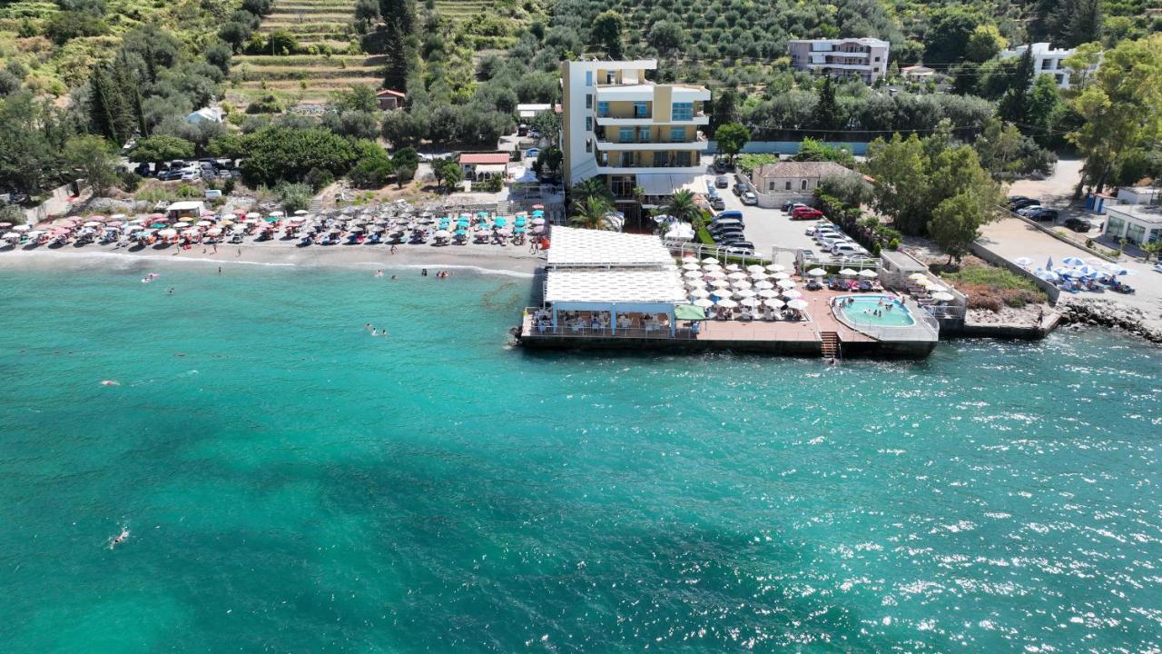 Paradise Beach Hotel Radhimë Екстериор снимка