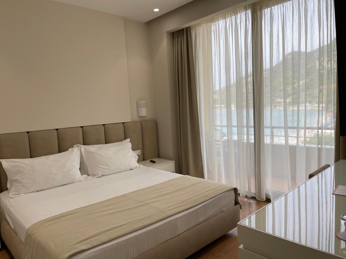 Paradise Beach Hotel Radhimë Екстериор снимка