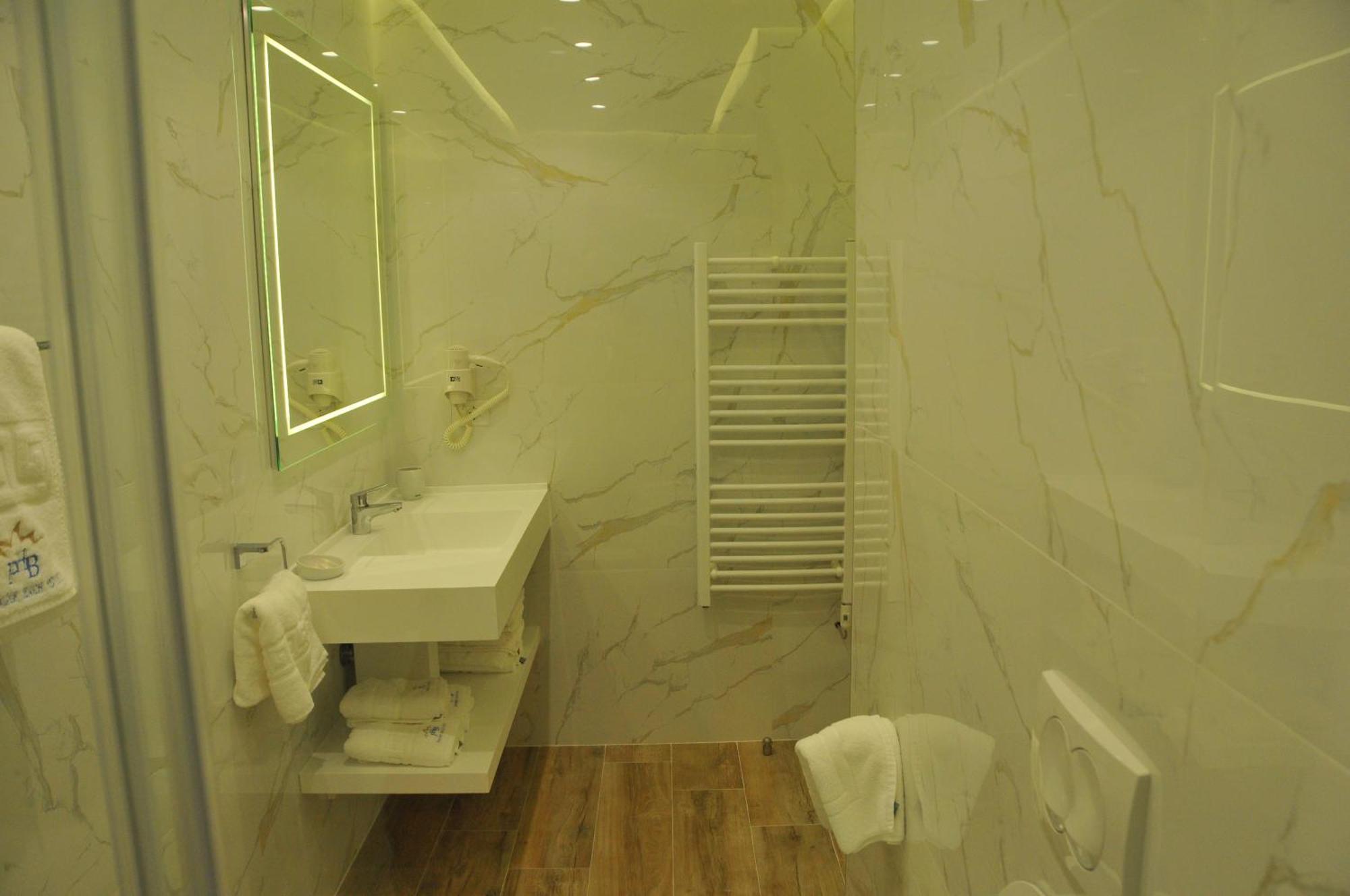 Paradise Beach Hotel Radhimë Стая снимка