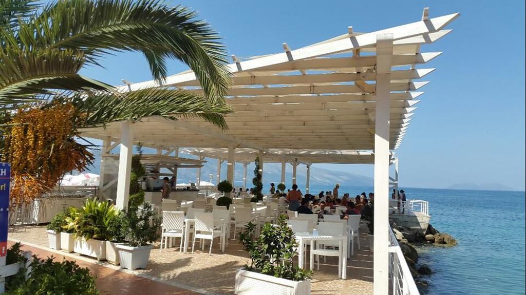 Paradise Beach Hotel Radhimë Екстериор снимка