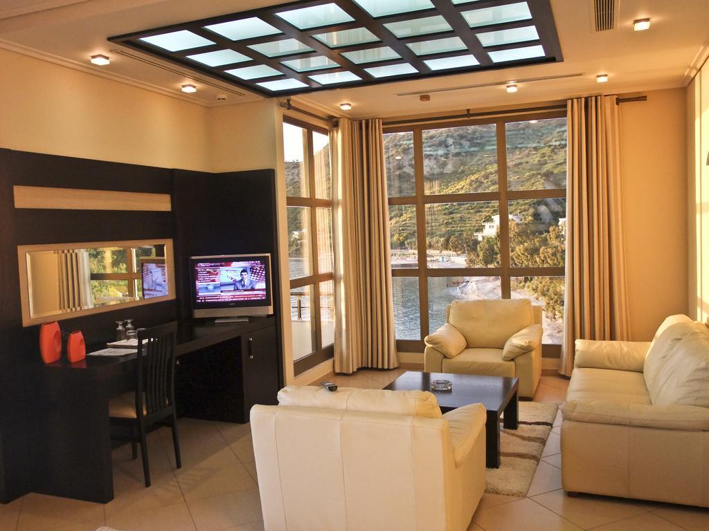 Paradise Beach Hotel Radhimë Стая снимка
